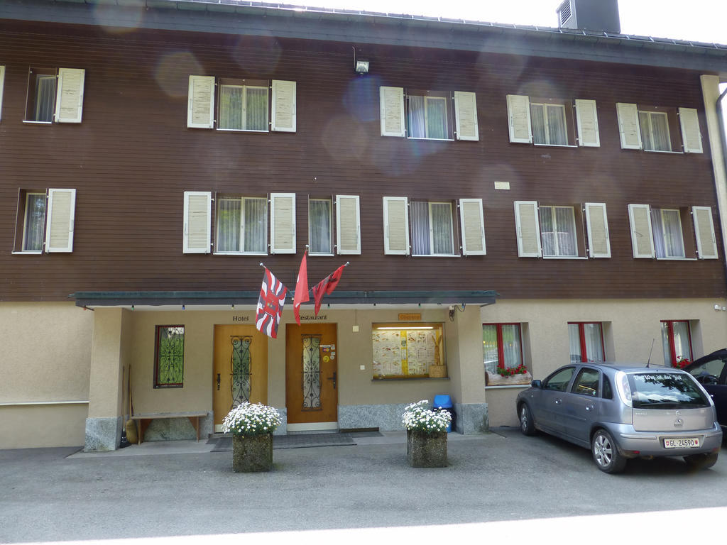 Berghotel Obersee Näfels エクステリア 写真